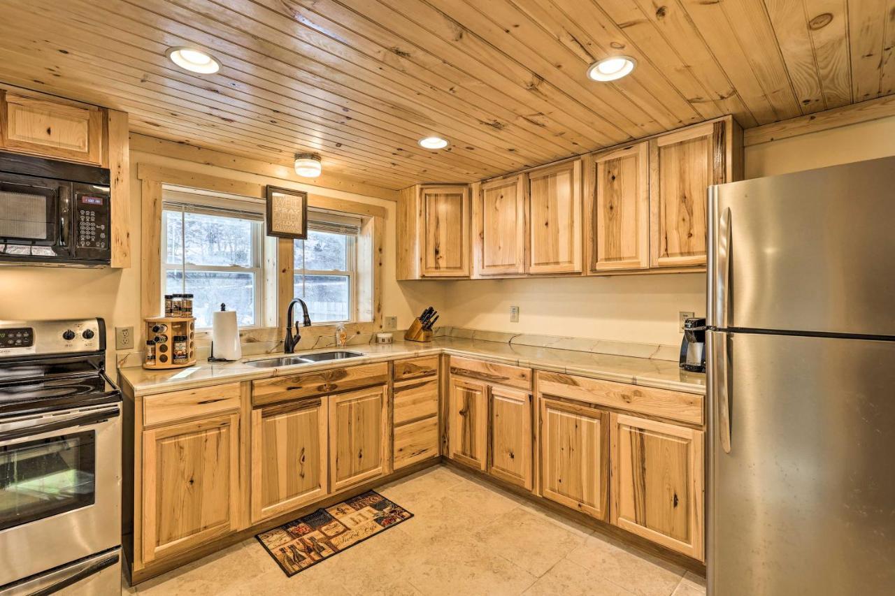 Quaint Appalachian Getaway About 2 Mi To Boone! Exterior photo