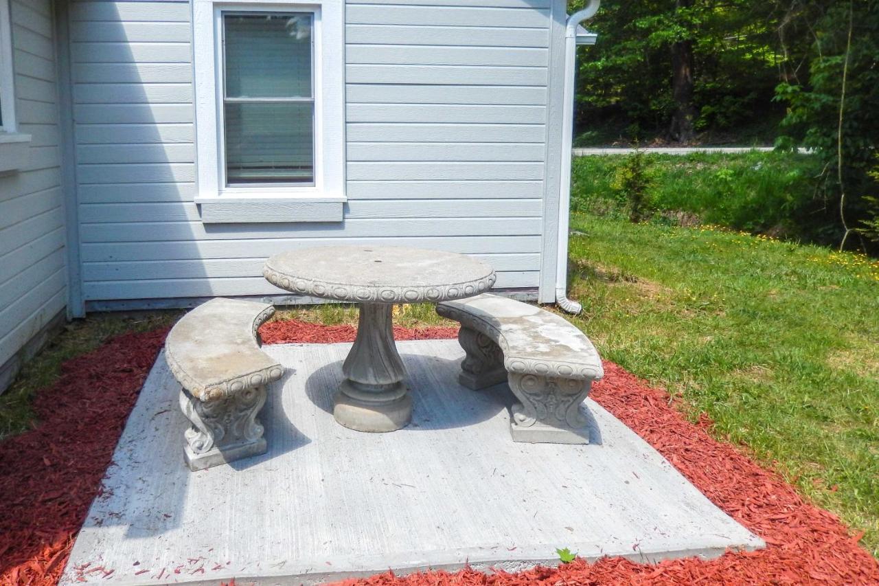 Quaint Appalachian Getaway About 2 Mi To Boone! Exterior photo